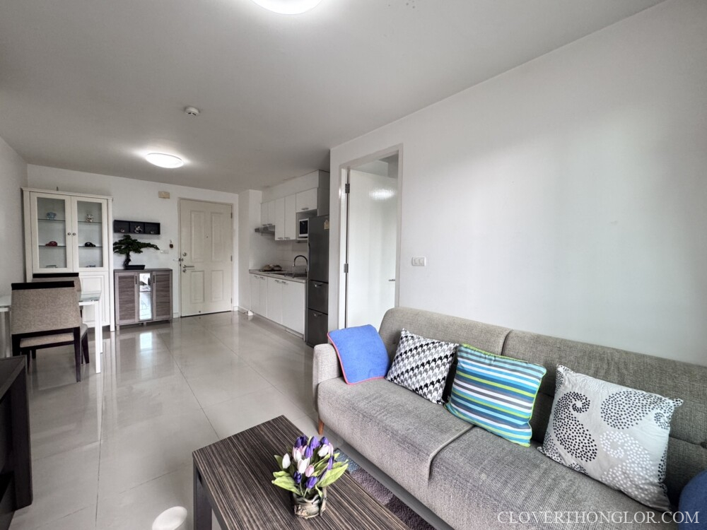 Modern living room with cozy decor