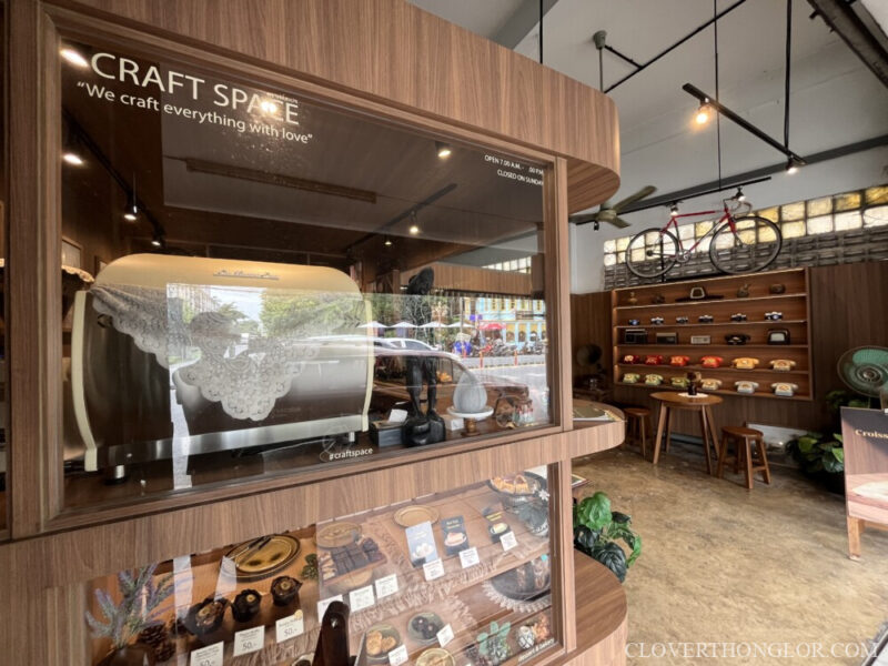 2-3 Craft Space Cafe across Soi 18