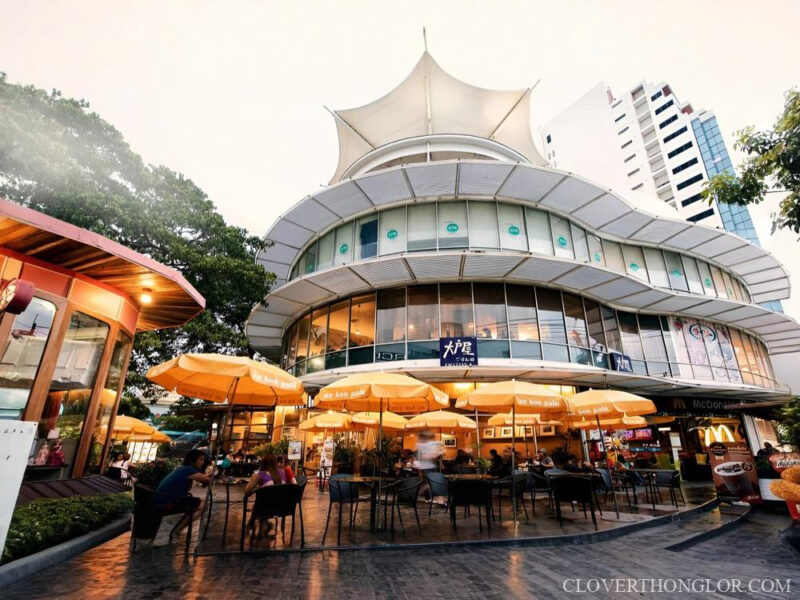 7-1 J Avenue 5-minute walk