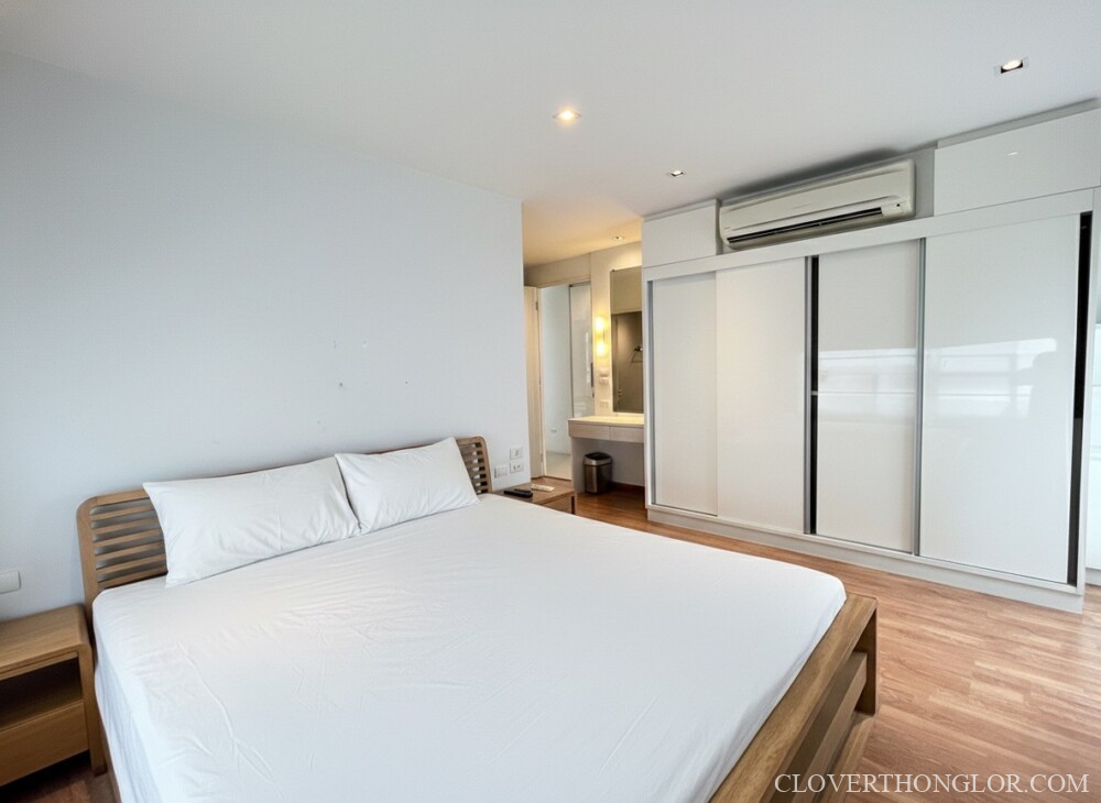 DDW 5 bedroom from window