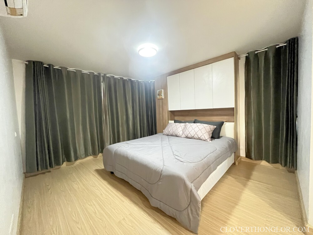 S53 master bedroom from entrance