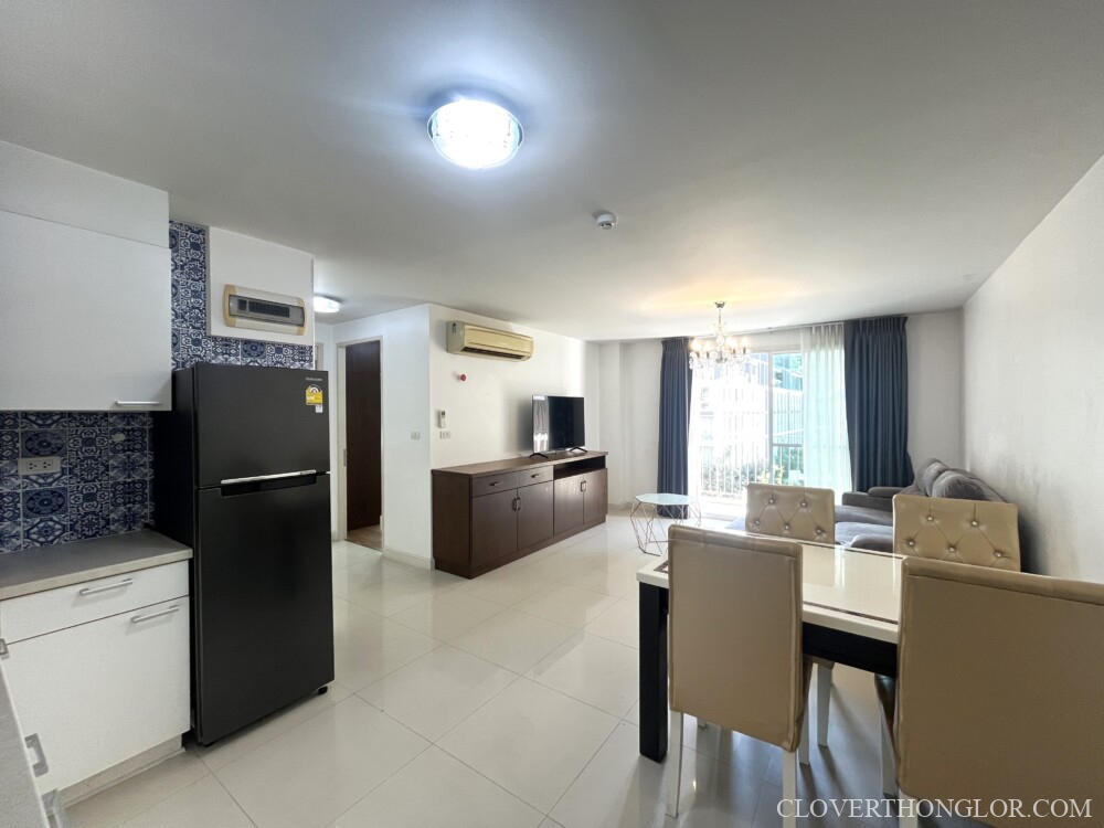 TAR living room from entrance