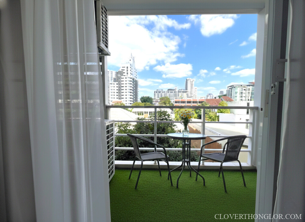 4 LM-Alcove49 balcony