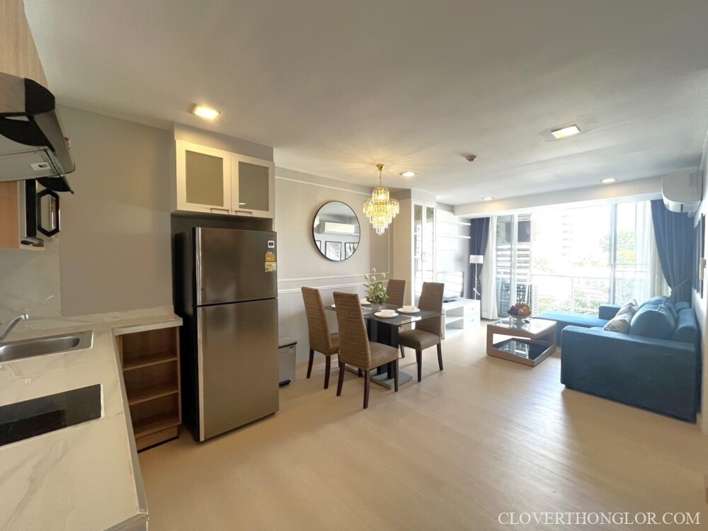 7 LM-Alcove49 kitchen and living room from entrance