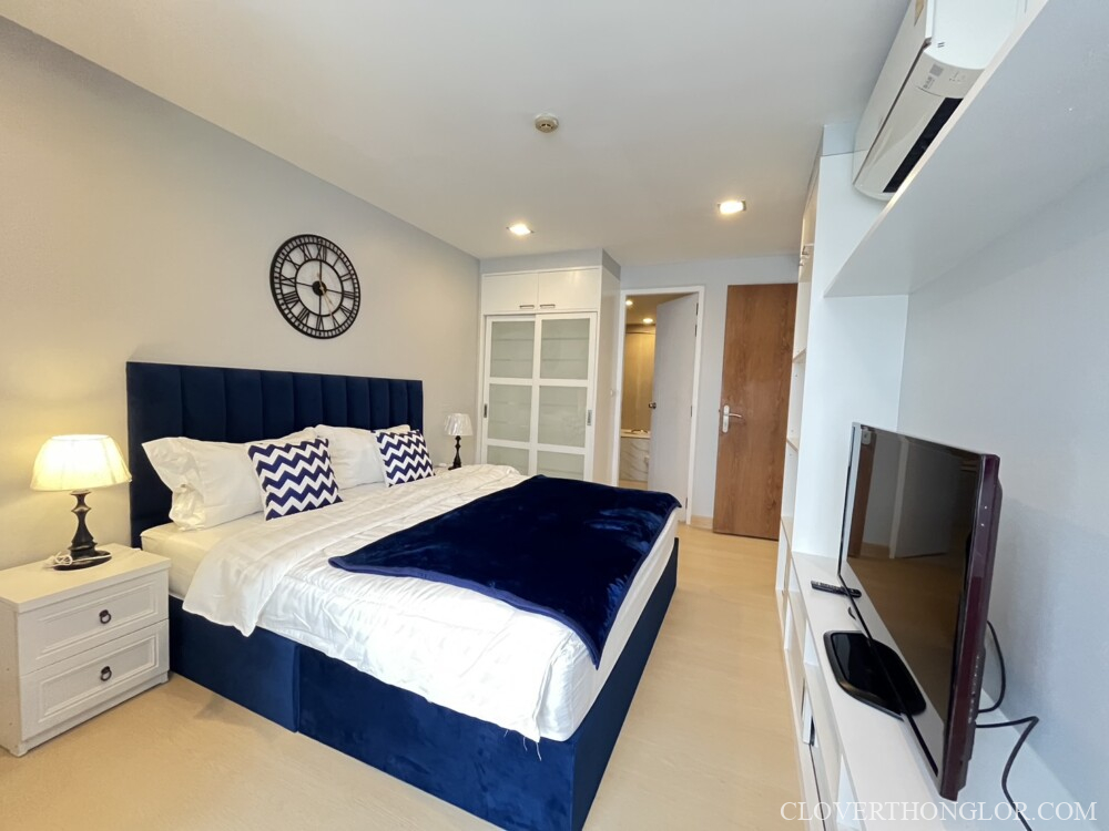 8 LM-Alcove49 bedroom from window