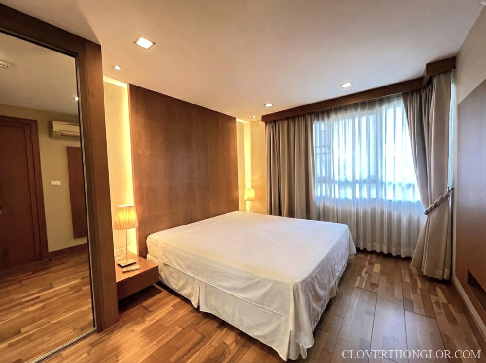 LEK bedroom from entrance