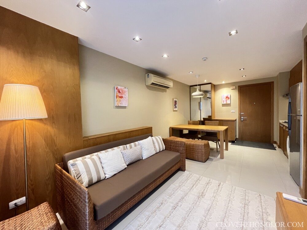 LEK sofa and dinning table from TV