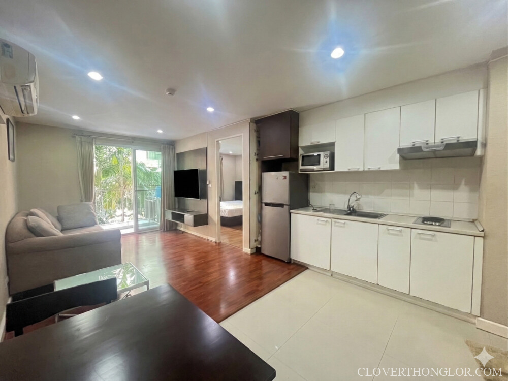 02 AEH living room from cabinet