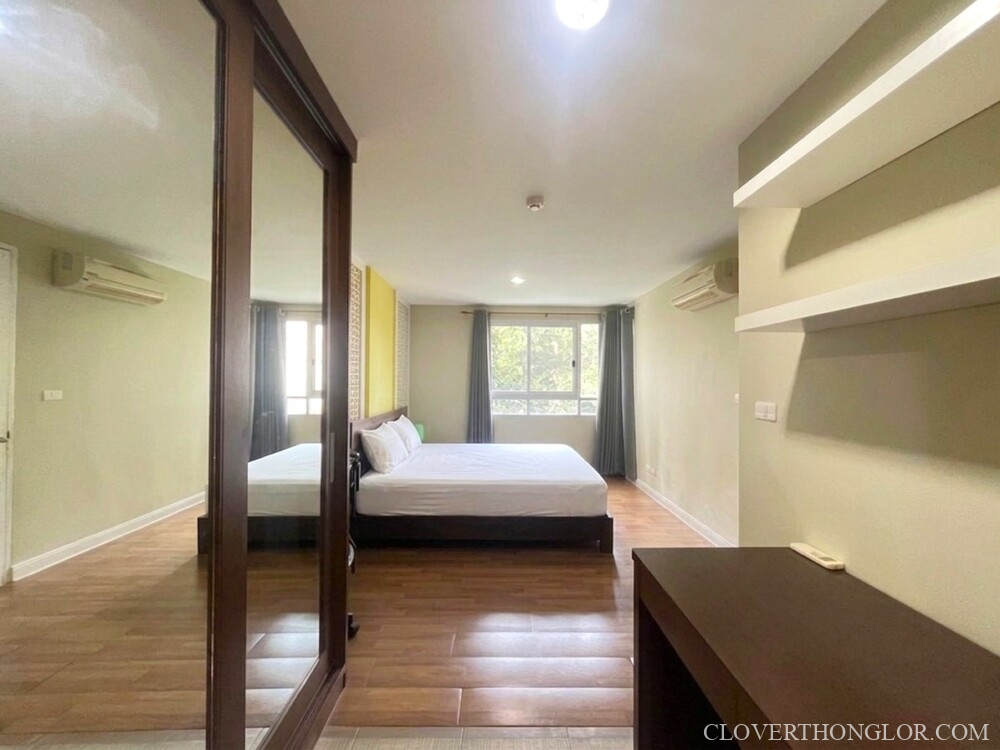 07 bedroom from bathroom TAO