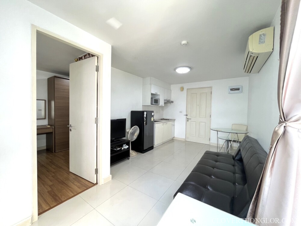 02 living room from windows RCN