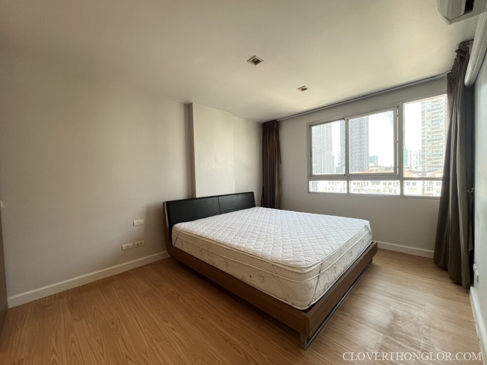 03 bedroom from entrance Bebe