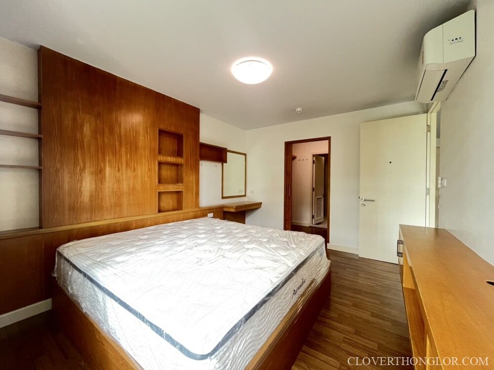05 SWN bedroom from window